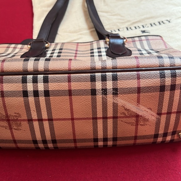 EUC Authentic Burberry Haymarket Check Coated Canvas onslow tote Zipper bag ๐ - Picture 13 of 15